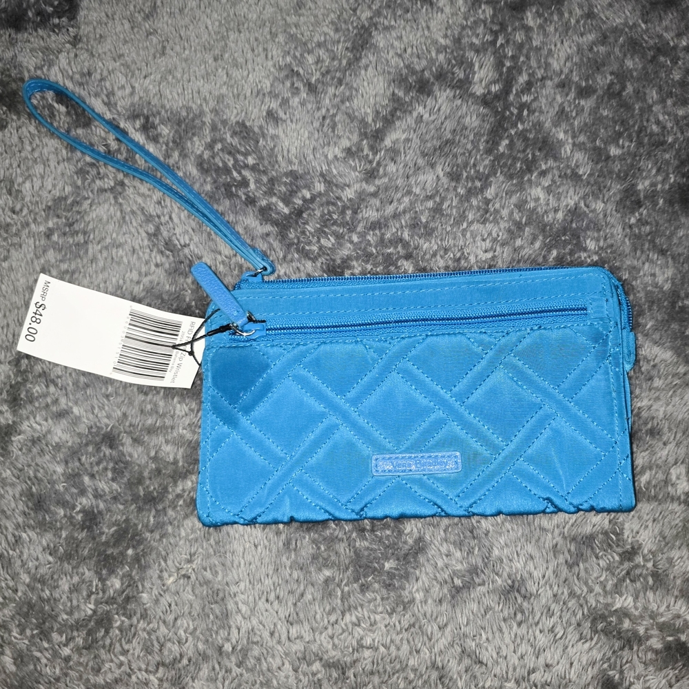 NWT Vera Bradley Blue Quilted Wristlet